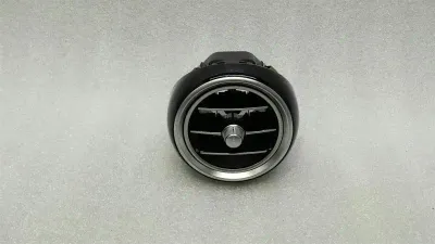 Mercedes C Class W205 RHD Right Air Vent A2058304204 Right Hand Drive