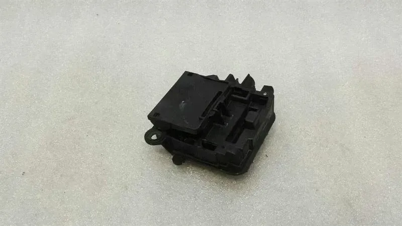 Mercedes C Class W205 Relay A2055451500 Relay Fuse