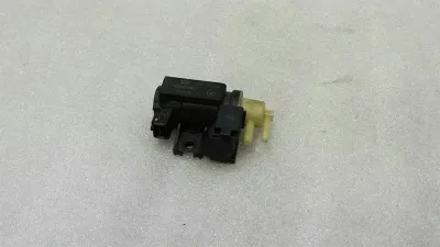 Mercedes C Class W205 Vacuum Valve 8200790180 Vacuum Valve OM626