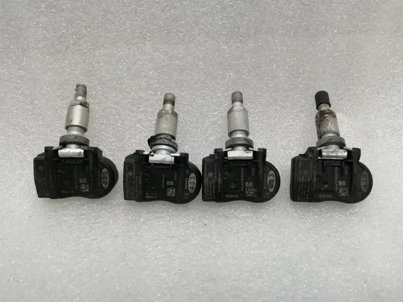 JEEP GRAND CHEROKEE WK2 MK4 SENSOR 68252495AC TYRE PRESSURE SET TYRE PRESSURE KIT