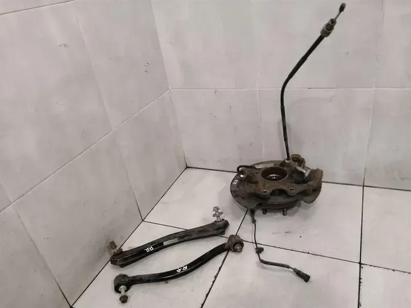 JEEP GRAND CHEROKEE WK2 MK4 RRH Hub 04877112AC Wheel Bearing Housing Rear Right SRT8