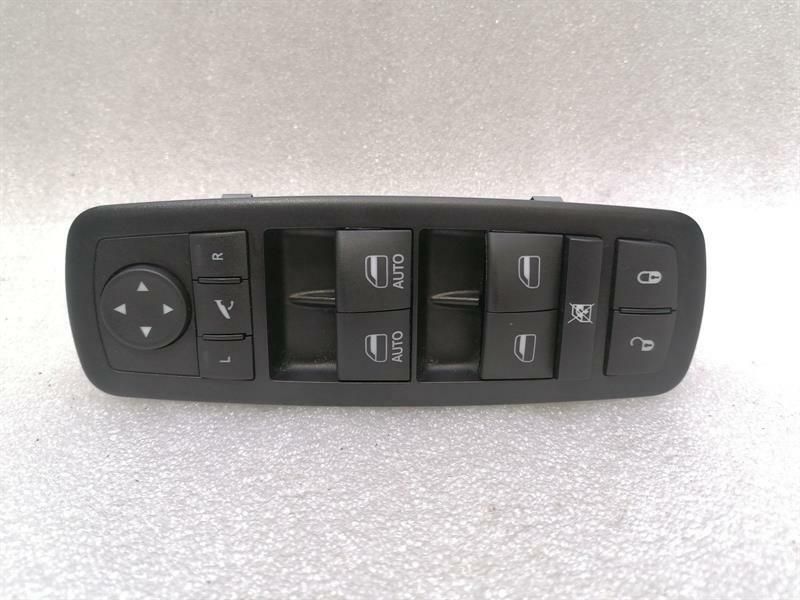 Jeep Grand Cherokee WW2 MK4 Main Window Switch 68289803AB Power Window Switch