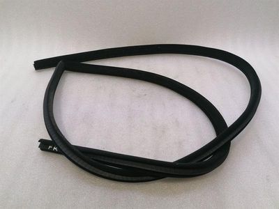 ROLLS ROYCE PHANTOM MK7 FRH Door Seal 51727114886 Door Seals Front Right