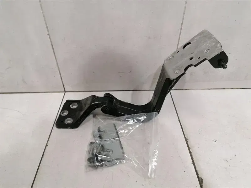 FERRARI PUROSANGUE F175 Bonnet Hinge RHS 985816231 PART ASSEMBLY Haubenscharnie