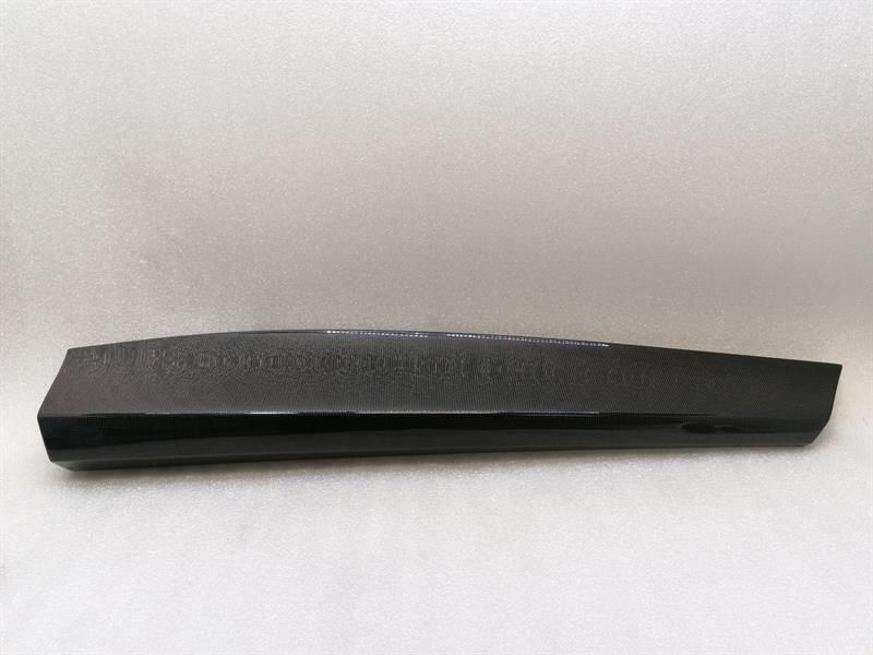 Ferrari Purosangue F175 Body Moulding 901736 Leist RH FRONT CARBON DOOR MOULDING