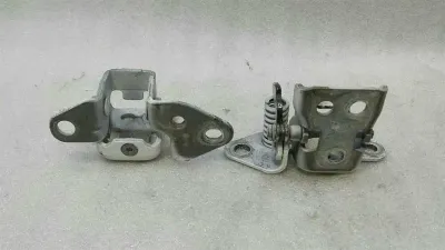 Dodge Challenger SRT front door hinge set 68024106AF front door hinge set