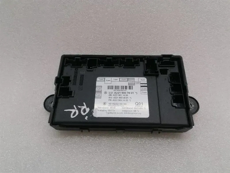 Mercedes S-class W221 rear right door module A2219007801 door control unit rear R