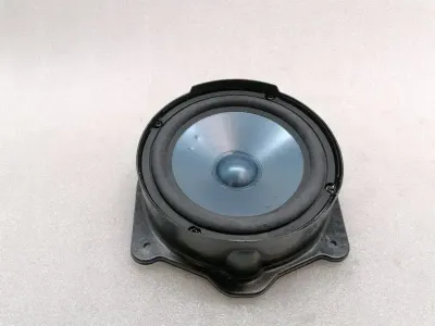 Mercedes S-Class W221 Speaker A2218203702 Speaker Harman Kardon L7