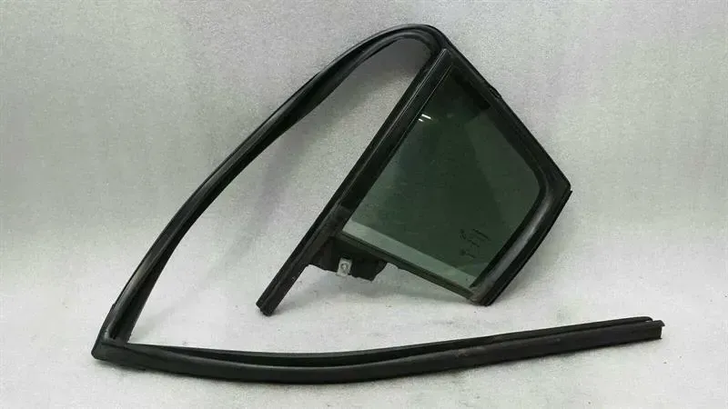 Dodge Charger LX LD Left Rear 1/4 Glass 68040041AH Door Window 1/4 Rear Left