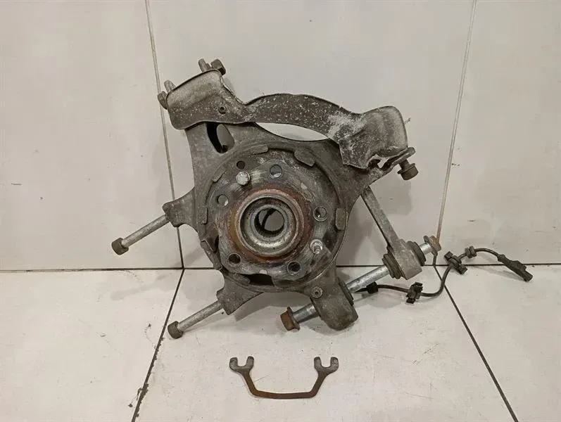 Ferrari FF F151 Left Rear Hub 299933 Wheel Bearing Case Rear Left