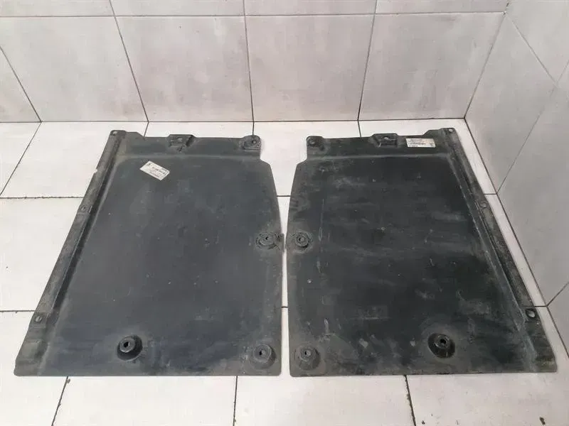 FERRARI GTC4 LUSSO F151M UNDERTRAY 82602100 CENTRE SET Underbody Trim