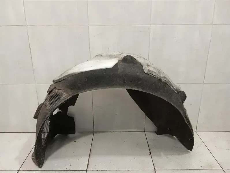 Ferrari FF F151 Rear Right Arch Plastic 84055400 WHEEL RUN COVER Rear Re