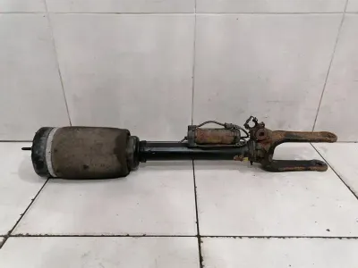 Mercedes ML63 AMG W164 Shock Absorber Front A1643202213 Front Shock Absorber M156