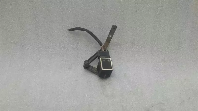 Mercedes R Class W251 Xenon Level Sensor A0105427717 Level Control