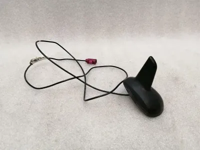 Mercedes C Class W204 Roof Antenna A2049050136 Antenna Roof GPS