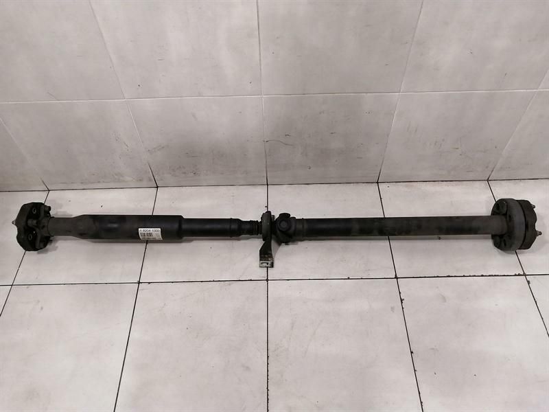 Mercedes C63 AMG M156 V8 6.2 W204 Propshaft A2044101300 Propshaft AMG