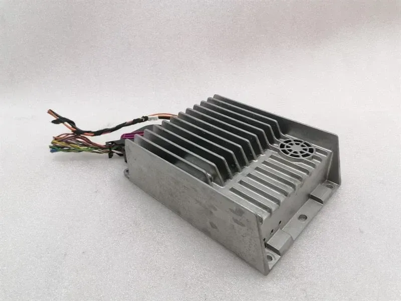 Mercedes C Class W204 Amplifier A2048706690 Amplifier Harman L7 Logic