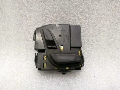 Mercedes C Class W204 Right Seat Switch A2048701758 Switch Seat Right