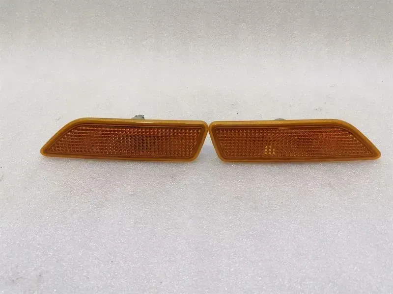 Mercedes CLS W219 Side Marker Light A2198200421 Side Marker Light L+R