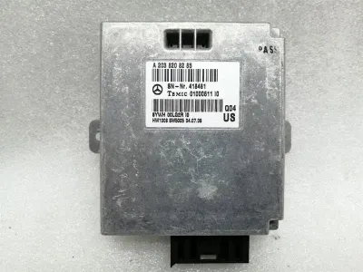 Mercedes CLS W219 electronic module A2038208285 control unit voice control