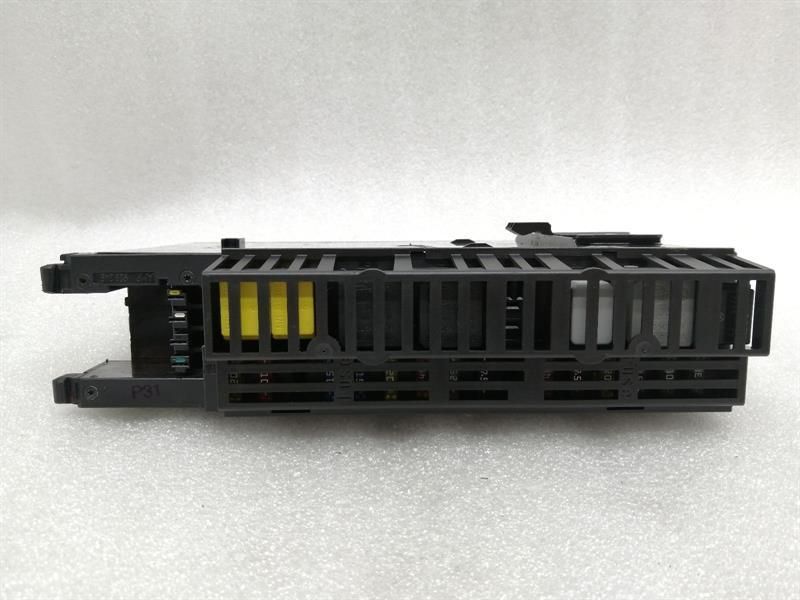 Mercedes CLS W219 Fuse Box A2115458601 Fuse Box