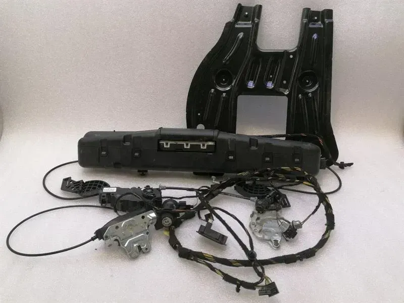 MERCEDES E CLASS W212 BOOT LOCK A2128200842 DRIVE UNIT SET TAILGATE LOCK