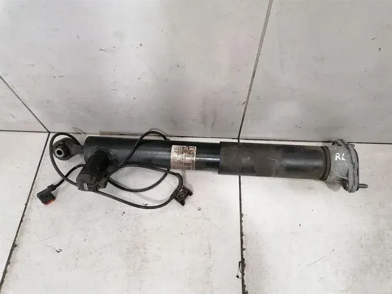 Mercedes E Class W212 Shock Absorber Rear A2123202530 Left Rear Shock Absorber