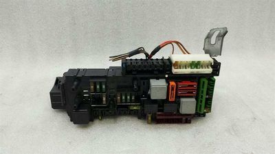 Mercedes C Class W204 Fuse Box A2049060105 Fuse Box
