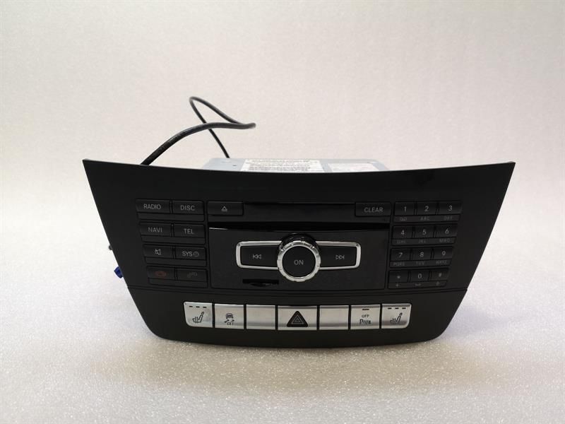 Mercedes C W204 CD player A2049004714 audio system controller COMMAND HIGH ECE