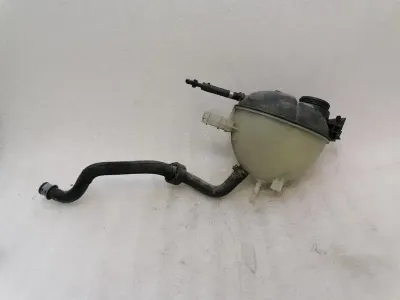 Mercedes C Class W204 Expansion Tank A2045000649 Balancing Tank Cooling Water
