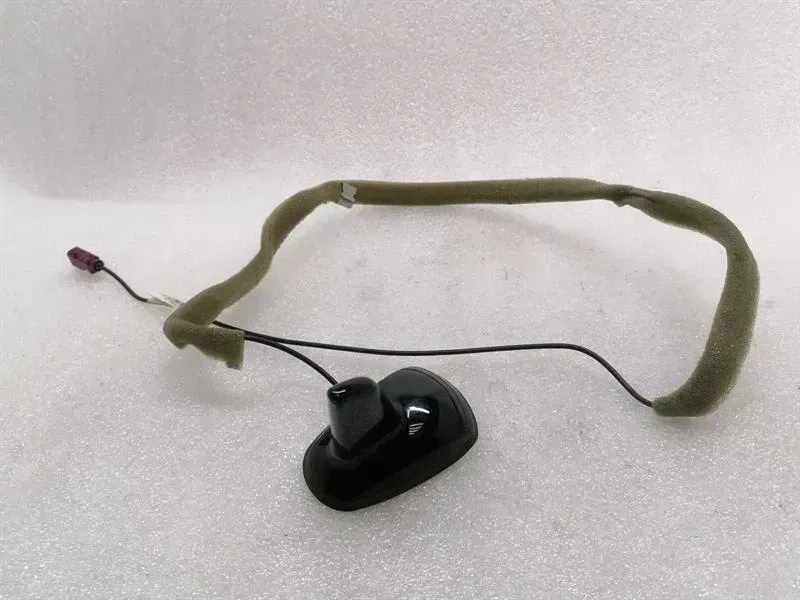 Mercedes C Class W204 Aerial / Antenna A2079058802 Antenna GPS