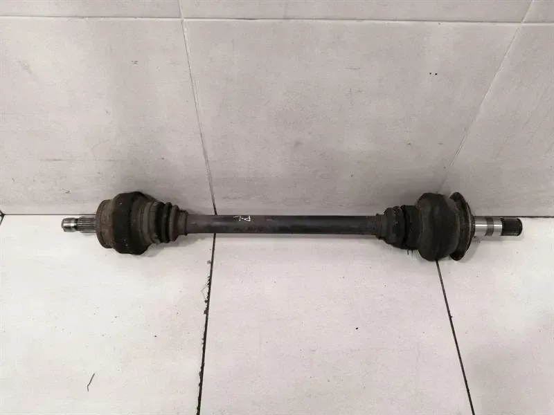 Mercedes C63 AMG W204 Left Drive Shaft A2043501610 Drive Shaft Rear Left