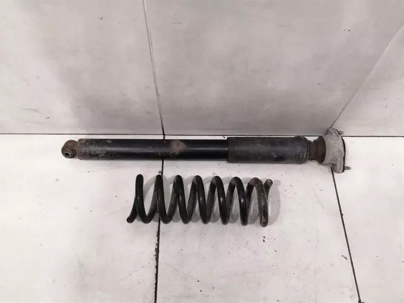 Mercedes C63 AMG W204 Shock Absorber Rear A2043201231 Shock Absorber Rear Set