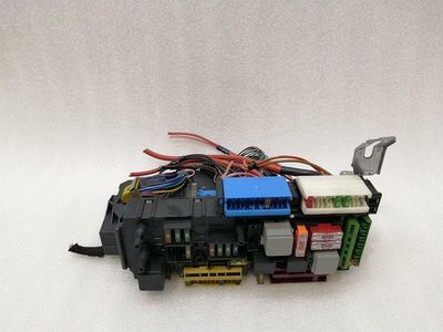 Mercedes C Class W204 Fuse Box A2049060205 Fuse Box SAM