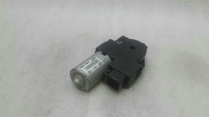 Mercedes CL W216 Sun Roof Engine A2168200042 Sunroof Motor Disc