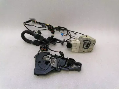 Mercedes ML W164 door lock A1647302735 door lock rear Li keyless