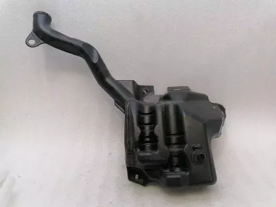 Chevrolet Corvette C7 Washer Fluid Reservior 231671 Wipe Water Container