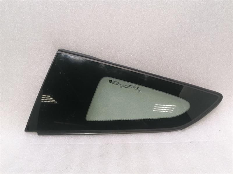 Chevrolet Corvette C7 Left Rear 1/4 Glass 84250100 Door Window 1/4 Rear LH