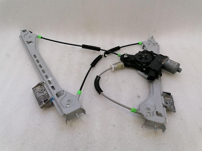 Chevrolet Corvette C7 Left Front Door Winder 84216130 Front Left Window