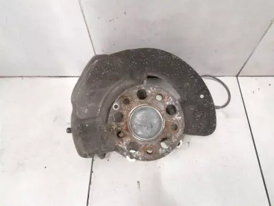 Mercedes E63 AMG W212 Left Front Hub A123300120 Wheel Bearing Housing Front Left