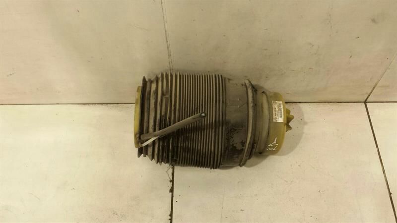 Mercedes W212 Hydragas Unit Rear A2123200825 Rear Right Air Suspension Spring