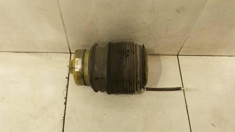 Mercedes W212 Hydragas Unit Rear A2123200725 Air Suspension Rear Left AMG
