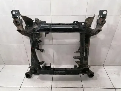 Mercedes ML63 AMG W164 Beam / Subframe Front A1643300258 Front Axle Beam