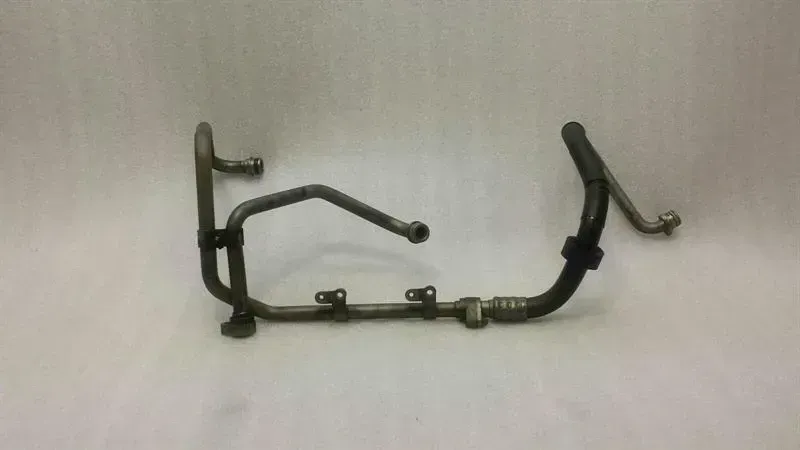 Mercedes ML W164 ML63 AMG Oil Cooling Pipe A1561800282 Hose Oil Line M156