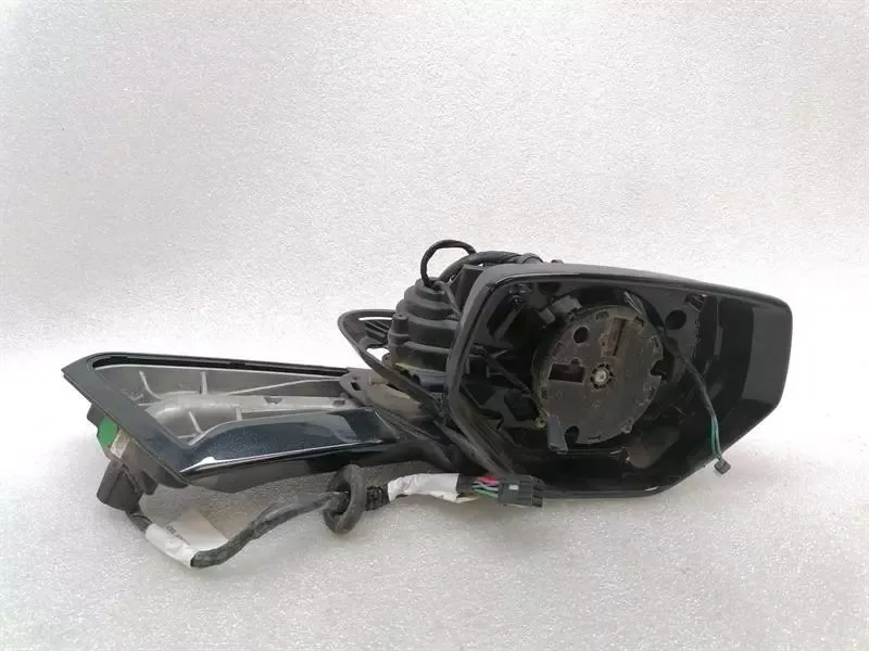 Chevrolet Corvette C8 Right Door Mirror 84778425 Exterior Mirror Right DEFECT