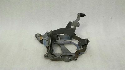 Mercedes ML63 W164 Engine Oil Cool Bracket A1645001431 Olkuhler Beam M156