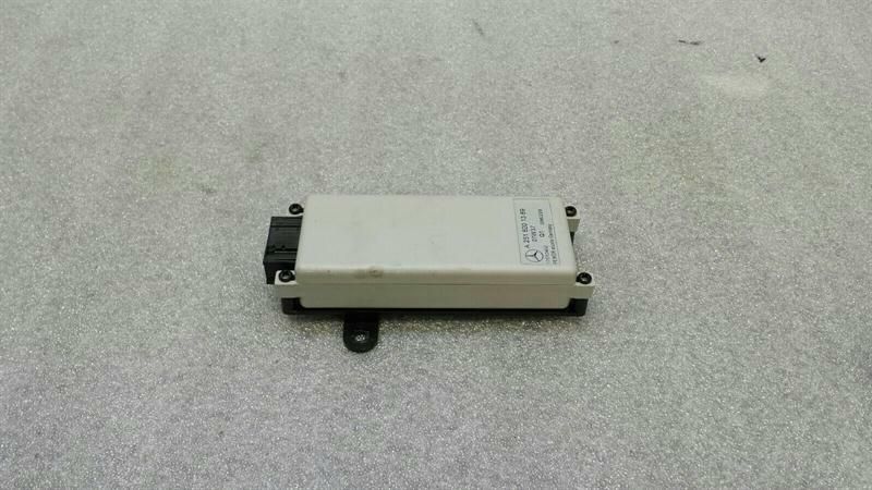 Mercedes ML63 W164 Electronic Module Radio AmplifierA2518201389 Control Unit
