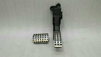 Mercedes ML W164 Gas Pedal (Electrical) A1643000004 Accelerator Pedal