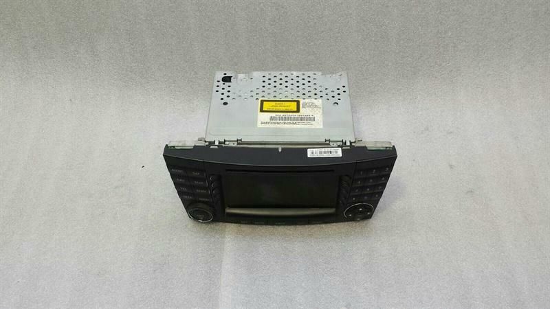 MERCEDES CLS W219 NAVIGATION MONITOR A2118204397 SAT NAV DISPLAY COMMAND SAT NAV