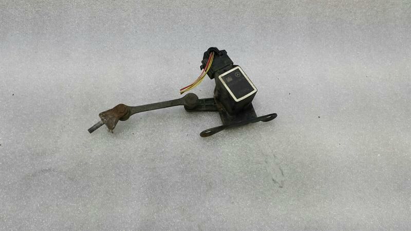 Mercedes SL63 AMG R230 Xenon Level Sensor A0025428818 Level Sensor.